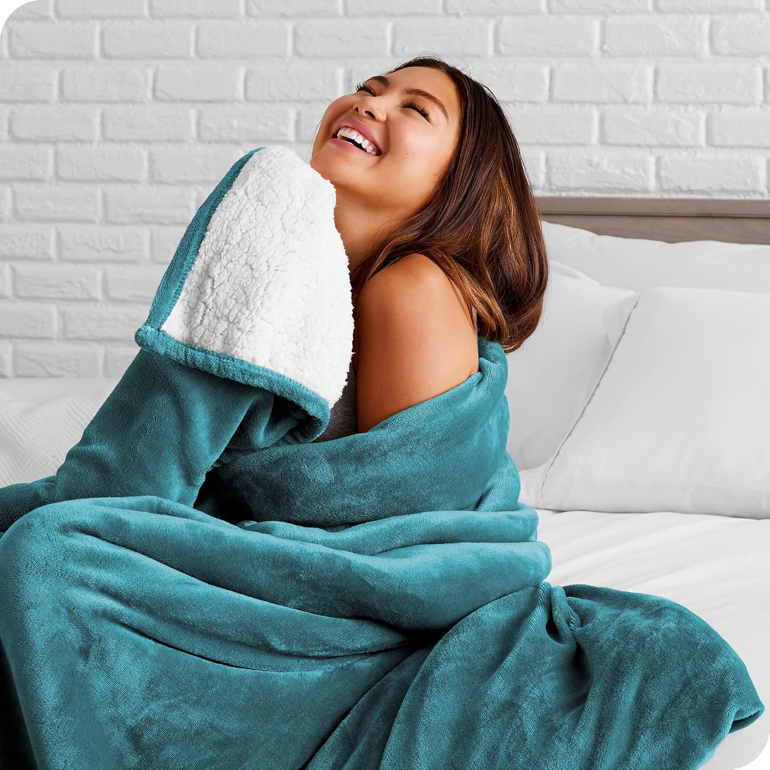 Bare Home Manta sherpa