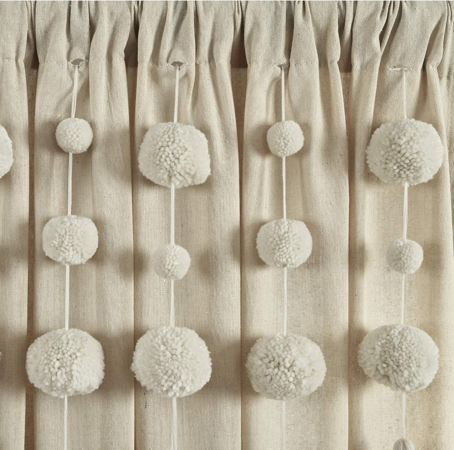 Lush Decor Panel de cortina de lino con borlas bohemias con pompones (panel individual), 63 pulgadas de largo x 52 pulgadas de ancho, lino oscuro