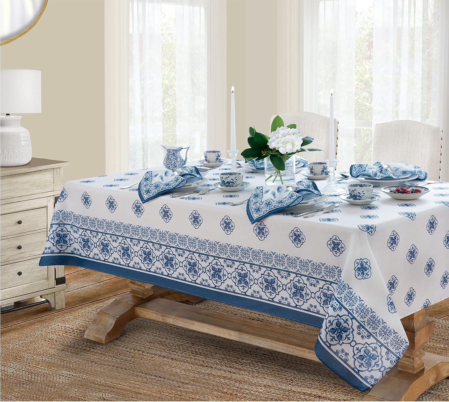 Newbridge Mykonos – Mantel de tela con borde de azulejos mediterráneos, estampado de medallón azul para interiorexterior, resistente a las manchas,