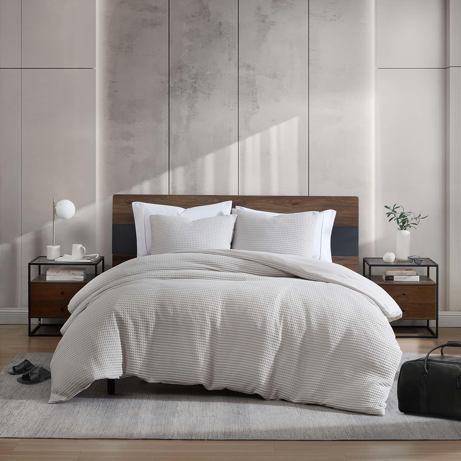 Kenneth Cole – Juego de edredón King, ropa de cama suave con textura de gofre con fundas a juego, acogedora decoración del hogar con relleno elevado