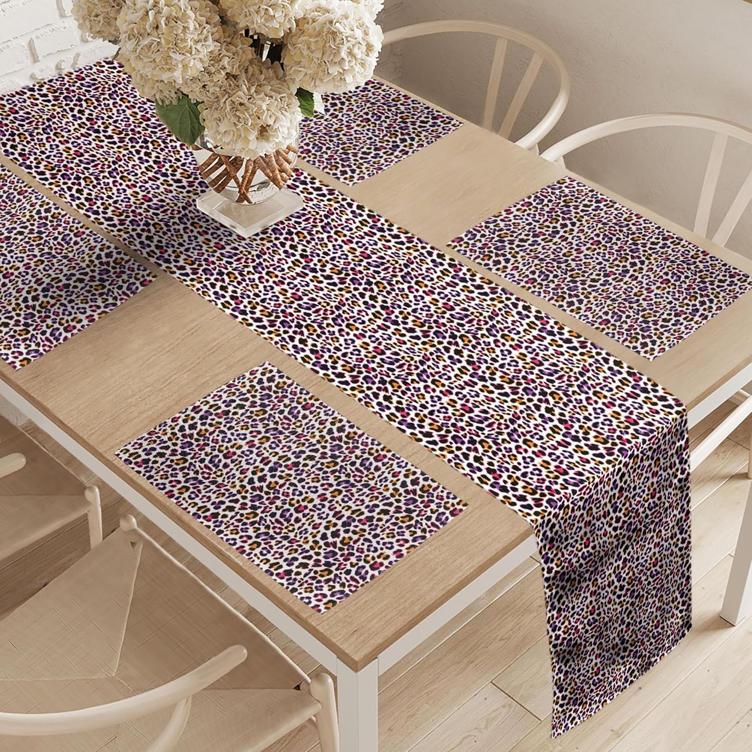 Ambesonne Camino de mesa africano y manteles individuales, diseño de piel de leopardo con patrón abstracto de camuflaje de animales de sabana, juego
