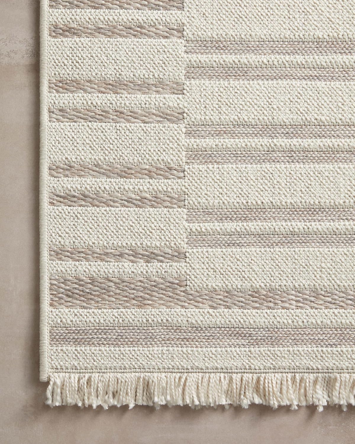 Loloi Amber Lewis x Loloi Malibu Collection MAB-03 – Alfombra de área para interior y exterior, 8′-10″ x 12′-2″, color marrón claromarfil