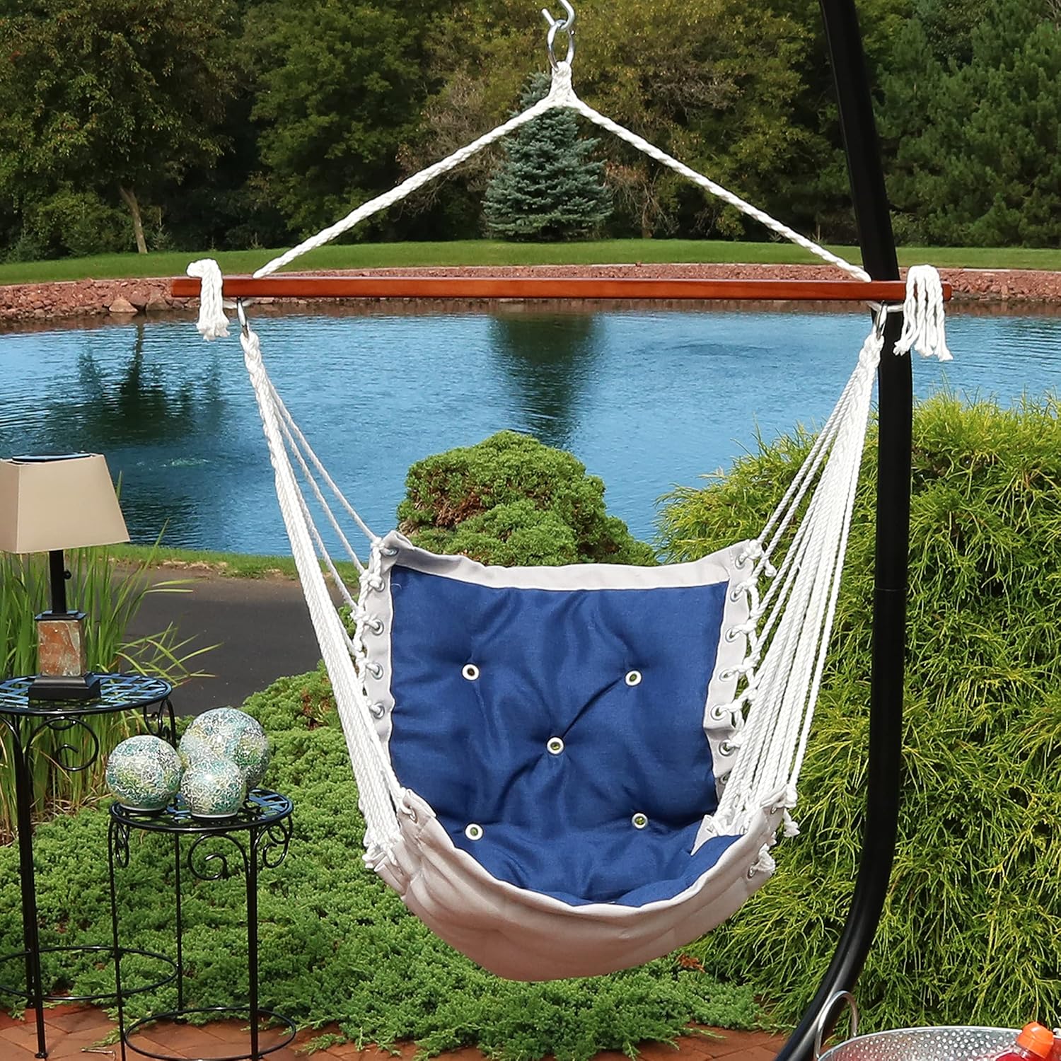 Sunnydaze Silla de hamaca victoriana capitoné, asiento grande para patio trasero y patio, capacidad resistente de 300 libras, color azul marino