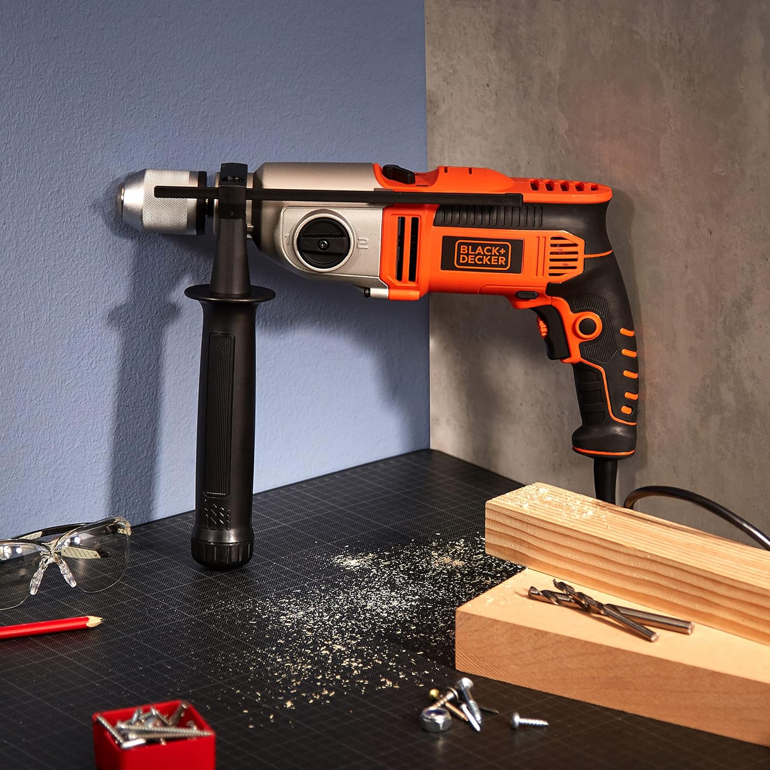 KR911K-QS – Taladro Percutor 910W 2 Velocidades con maletín
