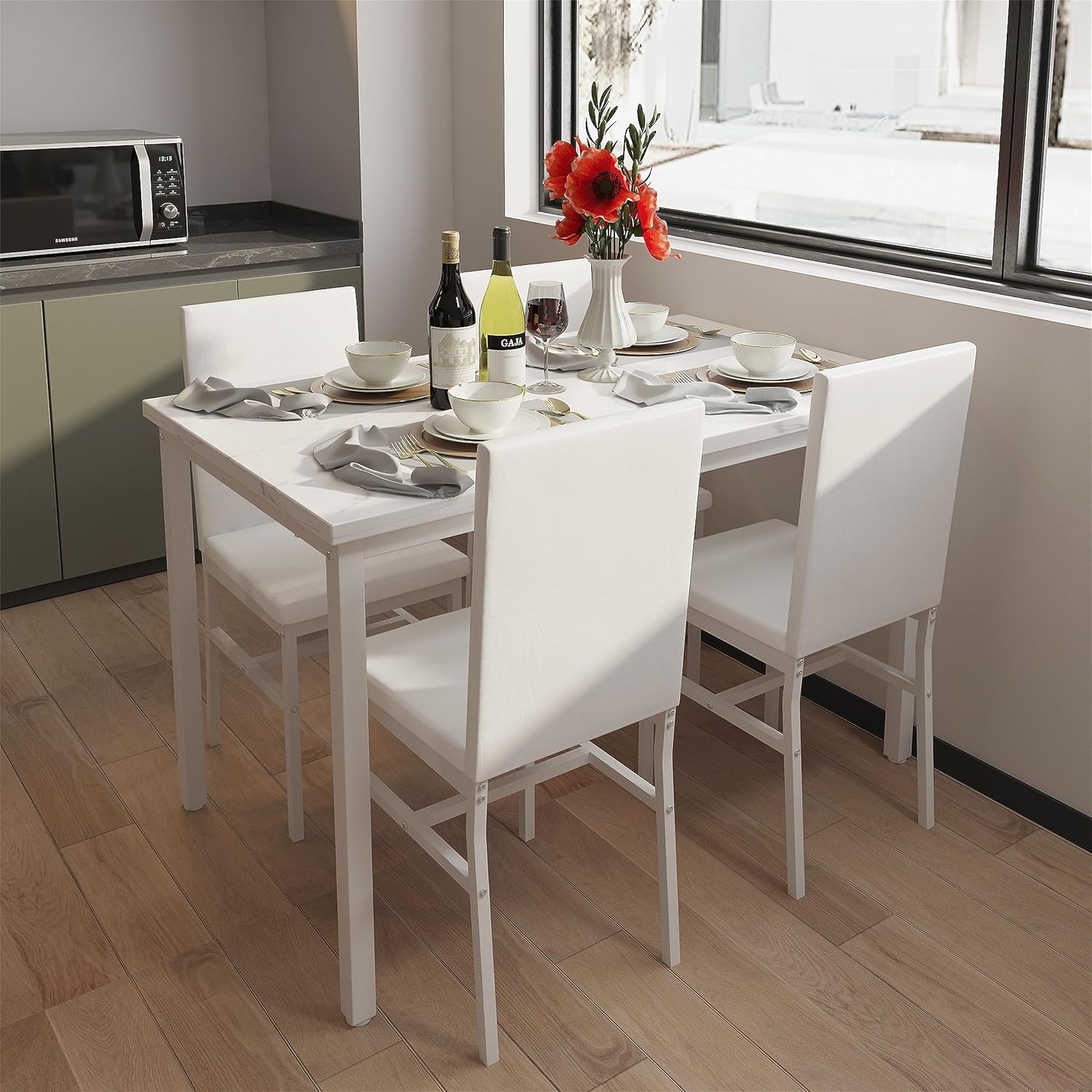Juego de mesa de cocina de madera industrial de 5 piezas con 4 sillas, un complemento perfecto para el ambiente de tu comedor