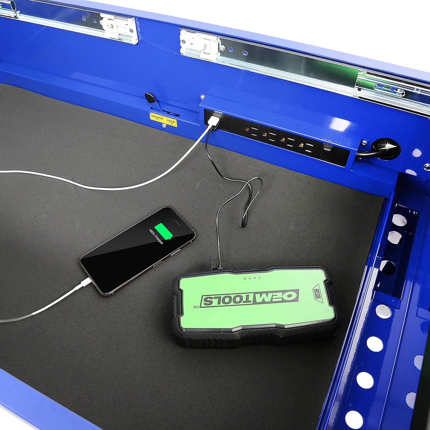 OEMTOOLS 24730 Carrito de herramientas deslizante de 3 cajones, caja de herramientas rodante con fuente de alimentación, compartimento superior