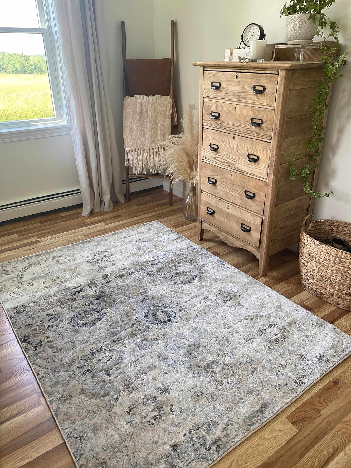 Hauteloom Sunnyside – Alfombra rústica de área grande para sala de estar, dormitorio, comedor, estilo persa, aspecto floral tradicional, gris medio