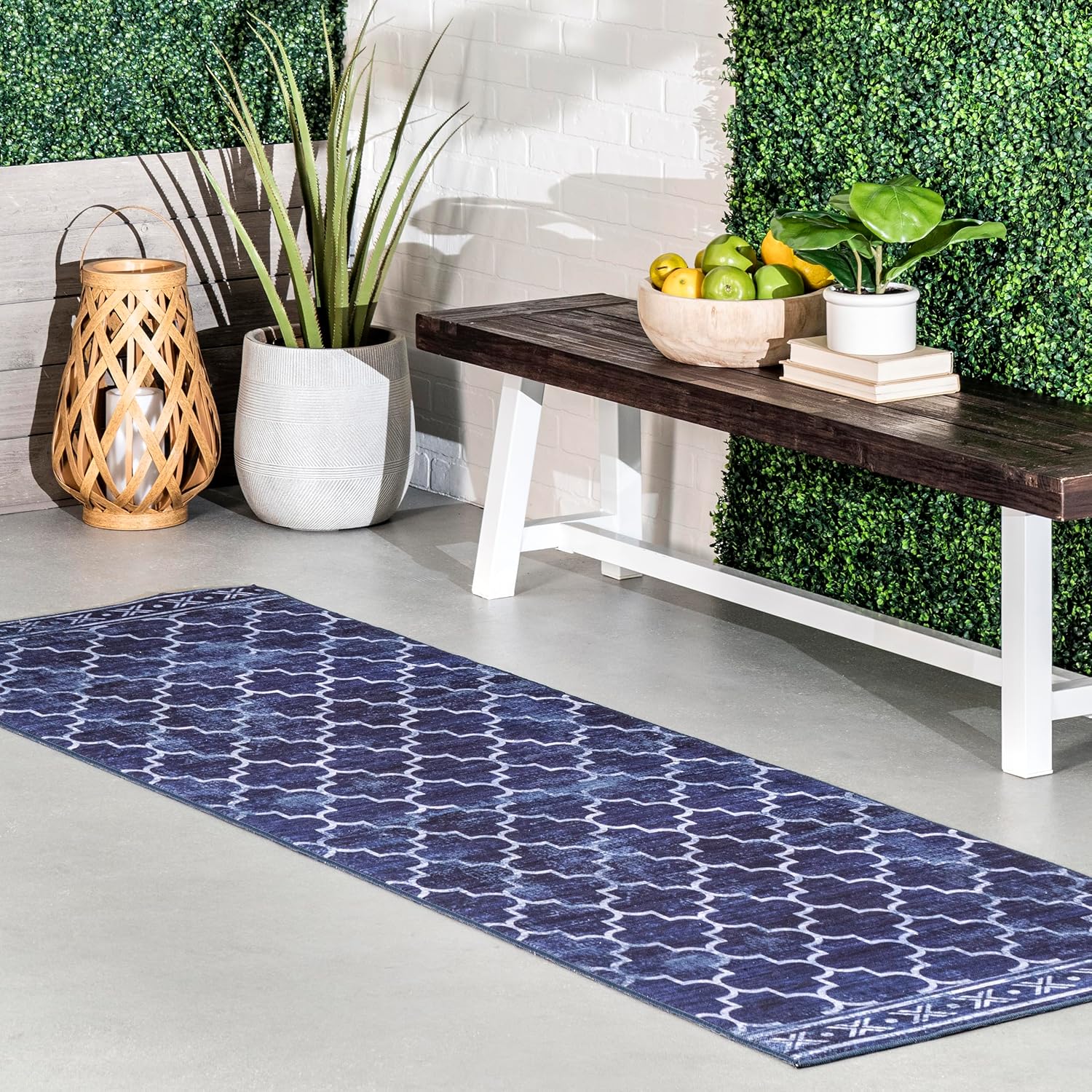 nuLOOM Maribel – Alfombra geométrica lavable a máquina para interiores y exteriores, 2 pies 6 pulgadas x 8 pies, color azul