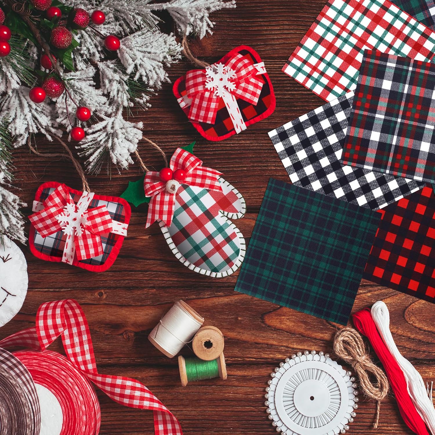 100 cuadrados de tela de Navidad de 8 x 8 pulgadas, 25 estilos, cuadros de tela de poliéster a cuadros precortados de búfalo de Navidad, recortes de