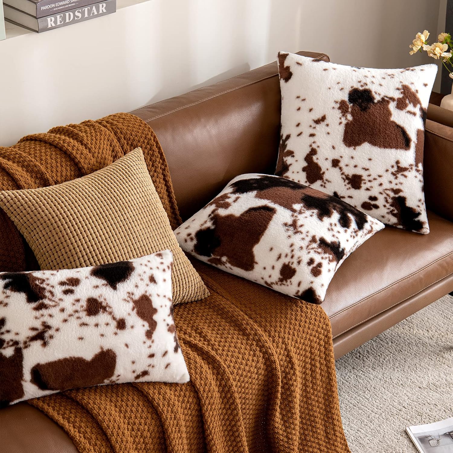 Woaboy Paquete de 2 fundas de almohada de piel sintética de lujo de piel de vacuno decorativas suaves y esponjosas para sofá, sala de estar, sofá,