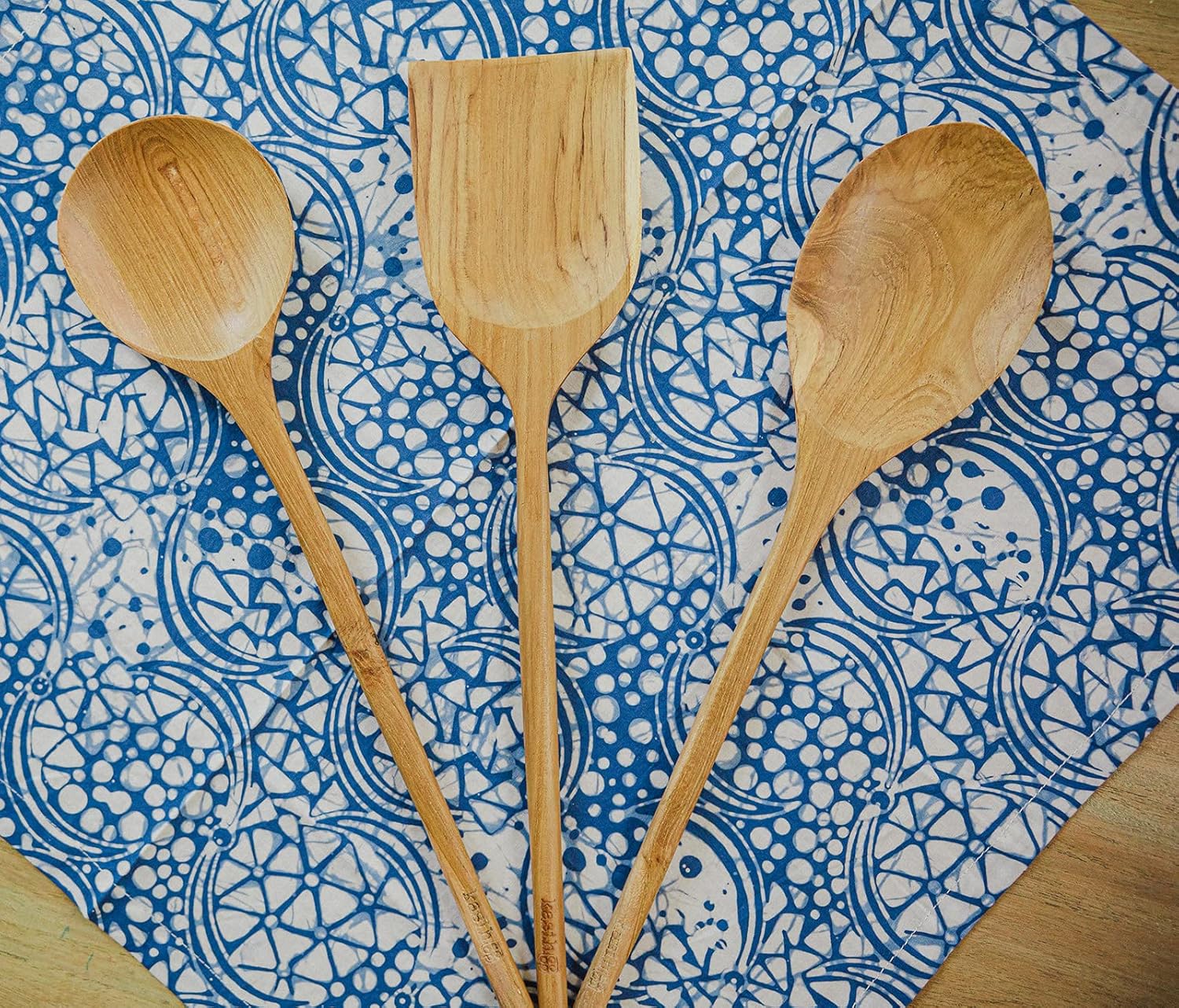 Juego de 3 utensilios de cocina de madera de teca de 14 pulgadas (dos cucharas y una espátula)