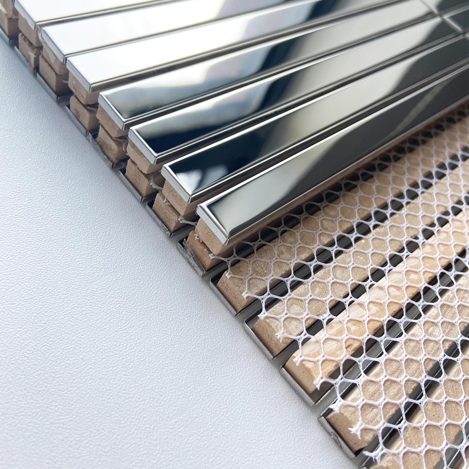 MartelArt Azulejo de espejo plateado de mosaico de metal montado en malla de acero inoxidable plateado para cocina, baño, ducha, piso, chimenea,