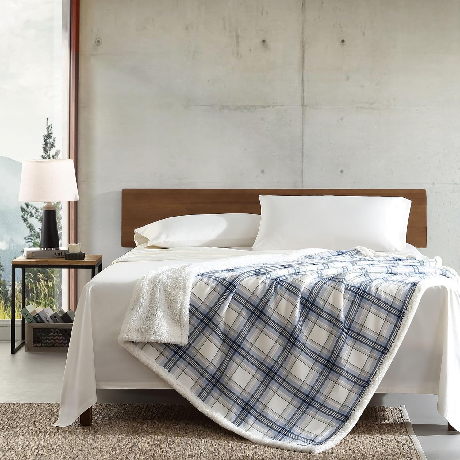 Eddie Bauer Manta decorativa de franela de algodón para el hogar, ropa de cama reversible de sherpa para todas las estaciones, a cuadros, azul