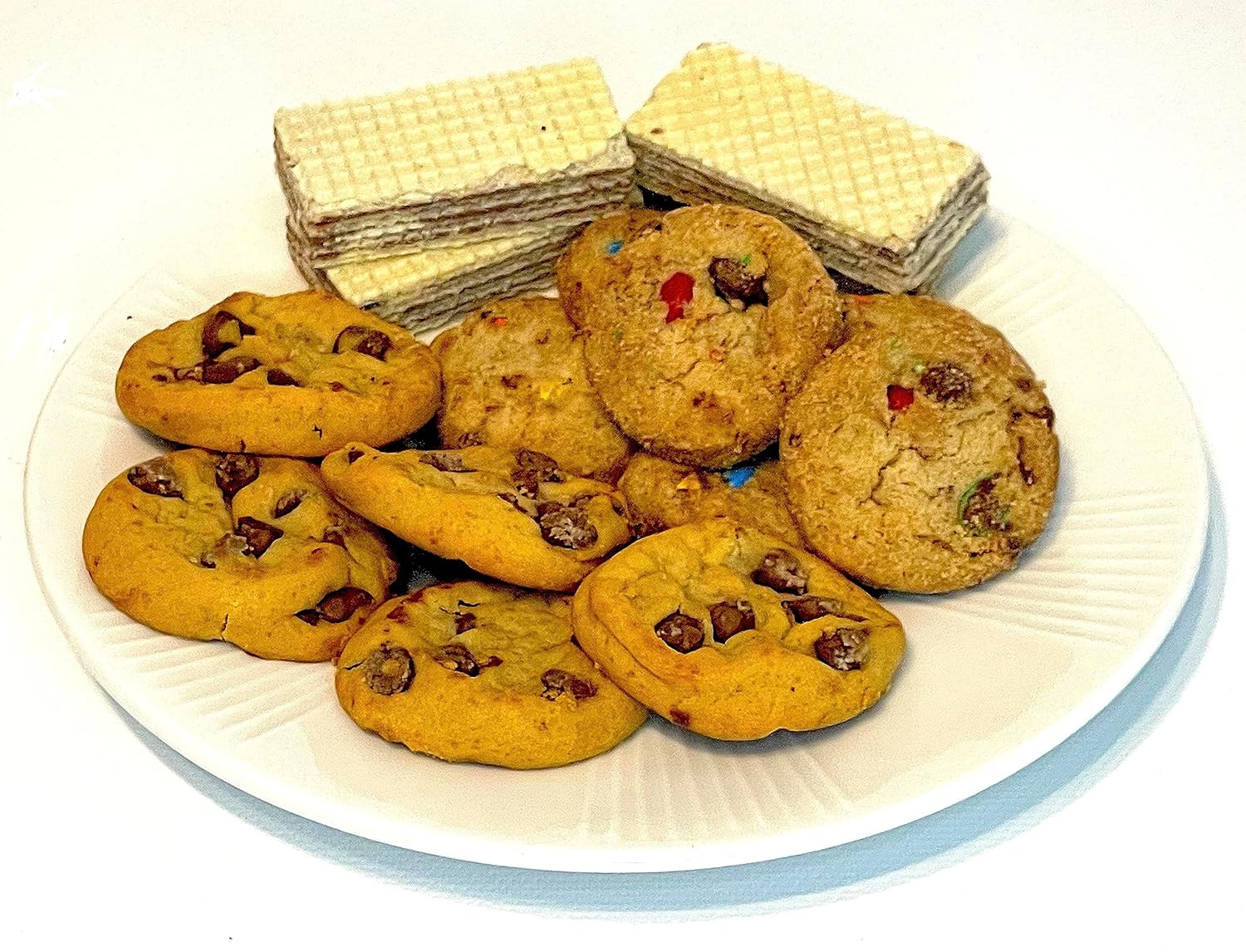 Cesta de regalo de calabaza de Halloween de 23 piezas. Hecho a mano con tus chocolates, galletas y dulces favoritos. Perfecto para niños, adultos,