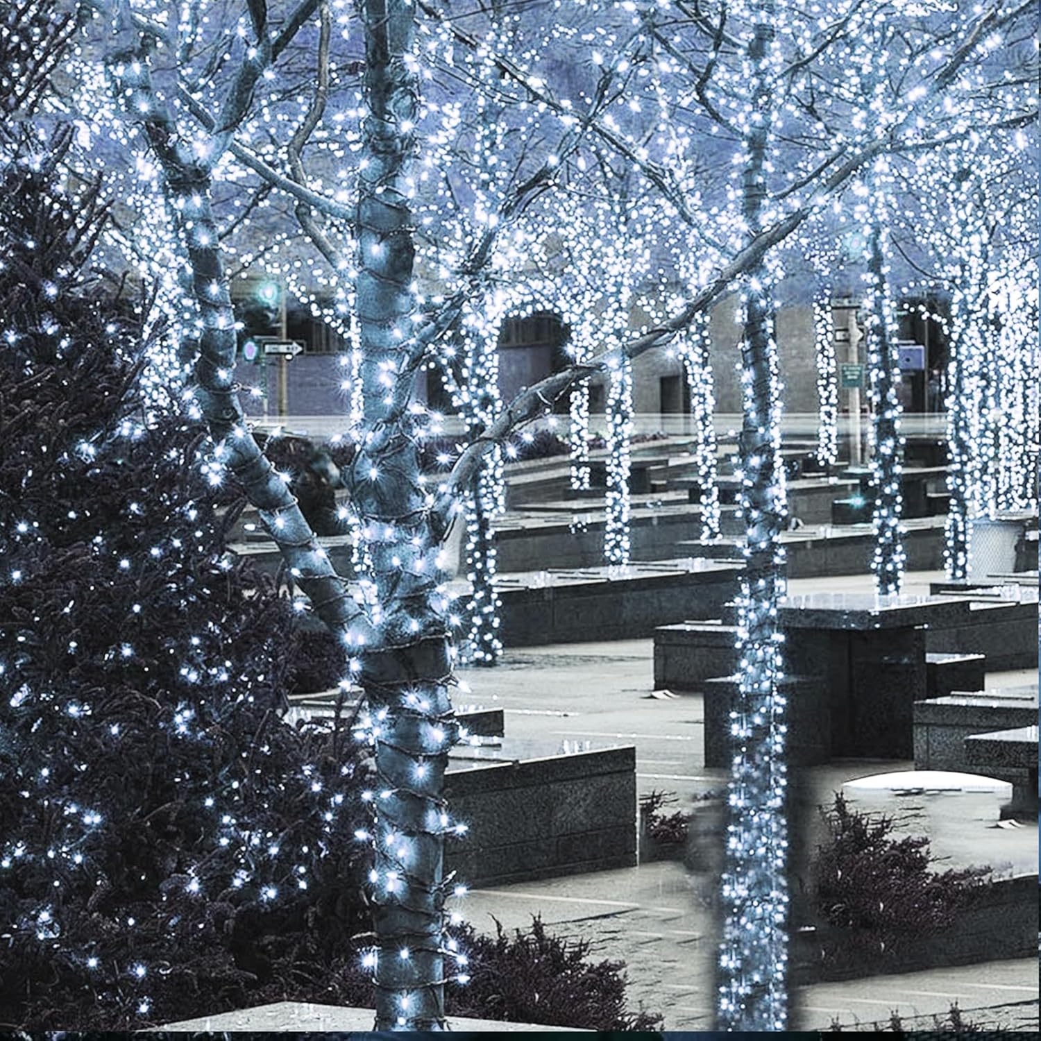 Dazzle Bright Guirnalda de luces LED de Navidad de 164 pies, 500 luces LED de alambre verde impermeable con 8 modos, decoraciones de Navidad al aire