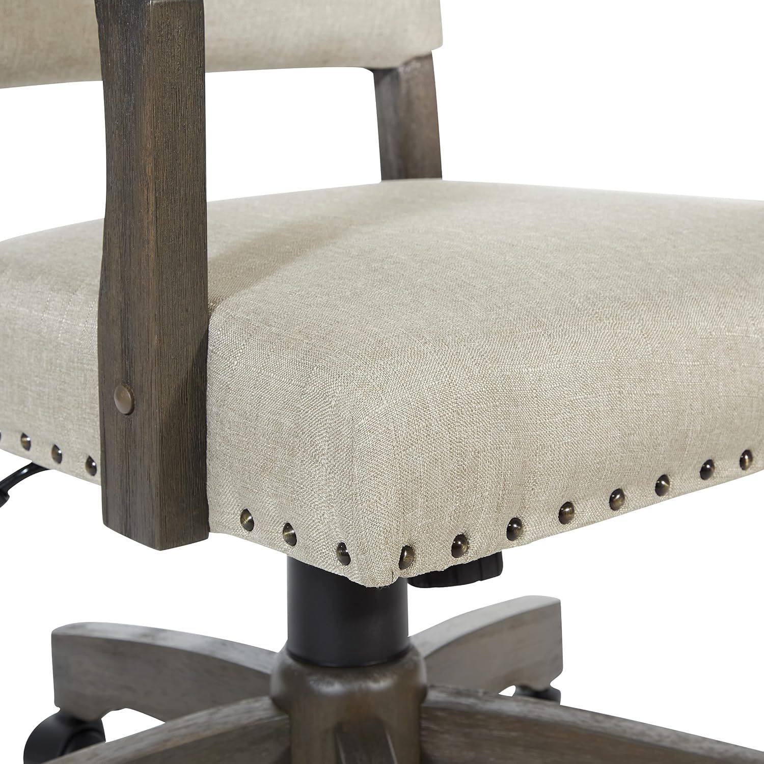 OSP Home Furnishings Santina – Silla de escritorio acolchada con costuras francesas a medida y ribete de cabeza de clavo, brazos de madera maciza y