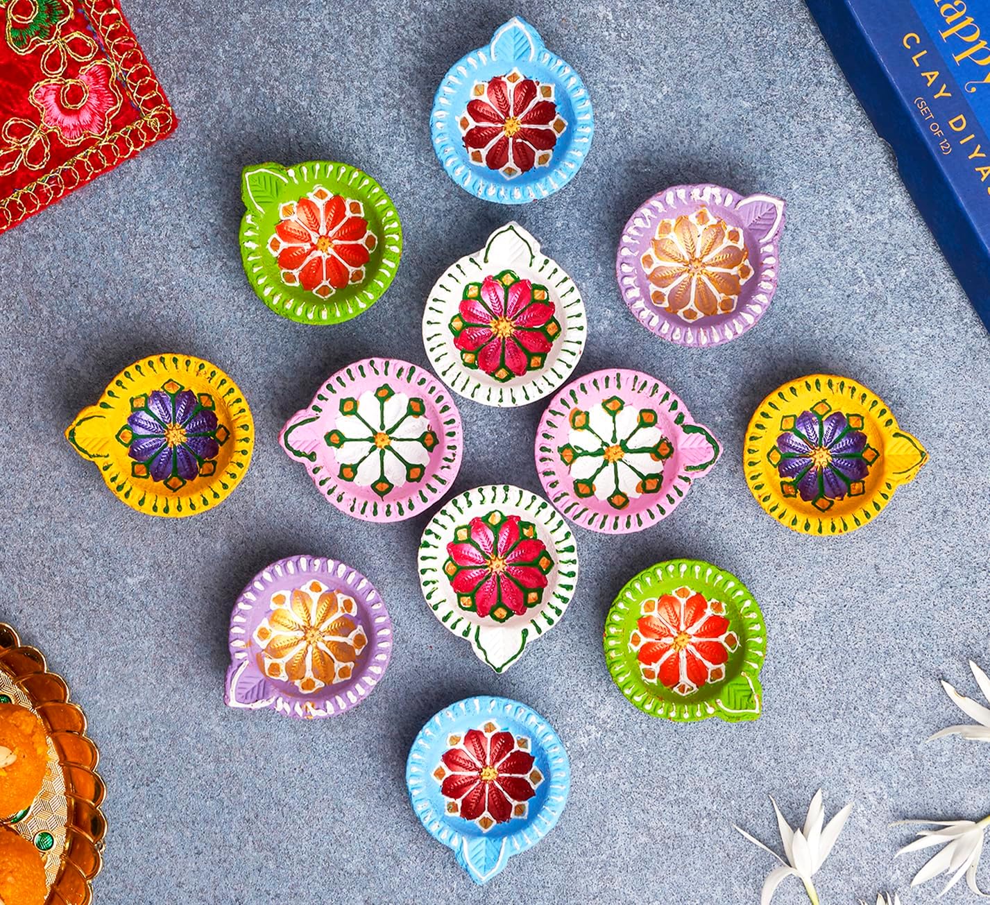 IndoTribe 12 piezas Diwali Diyas para decoración Diwali Decoraciones para el hogar Diwali luces Diwali Decoración Diwali Diya Diwali Vela Diwali