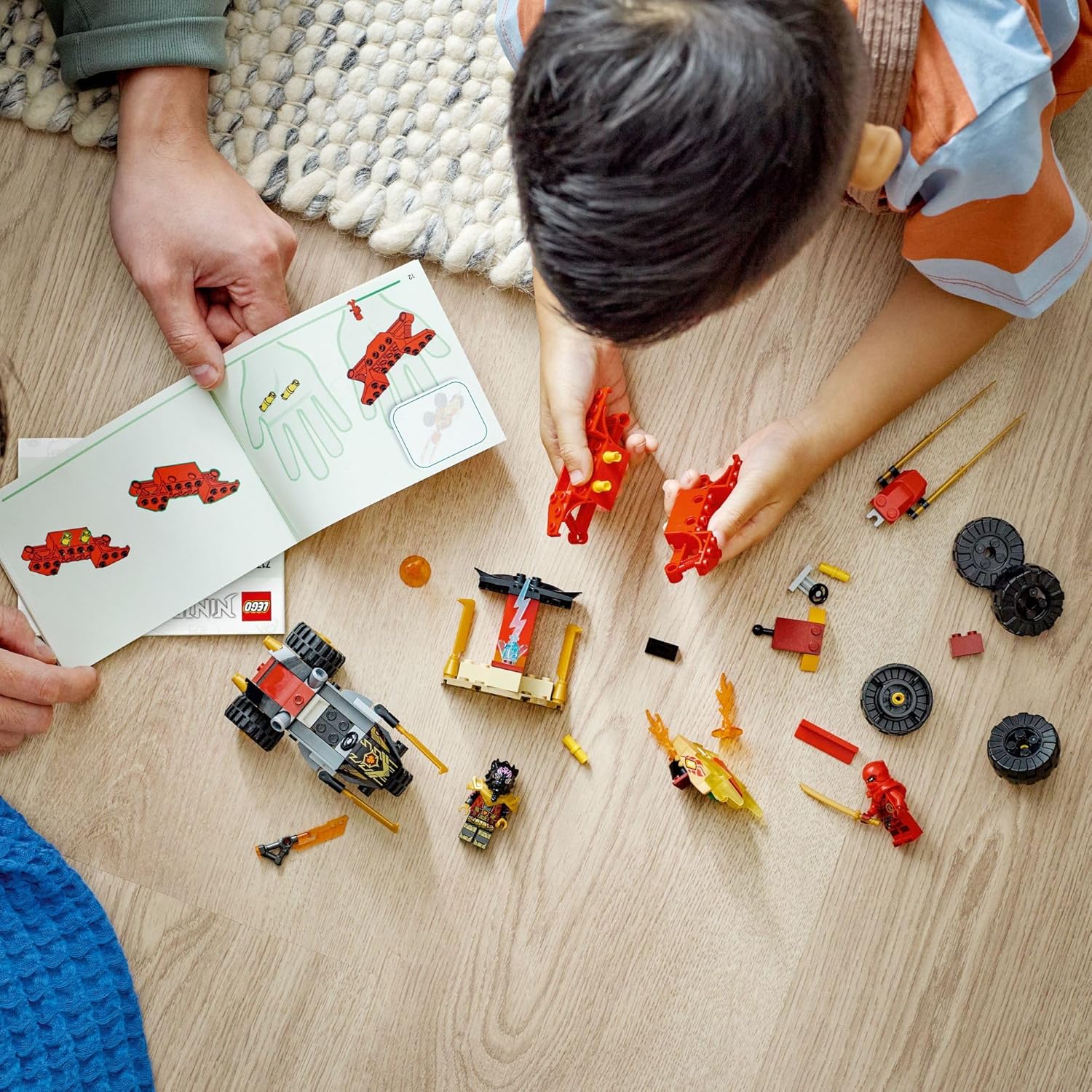 LEGO NINJAGO Kai and Ras 71789 – Juego de juguetes de construcción para principiantes, cuenta con un juguete de auto ninja y bicicleta más 2