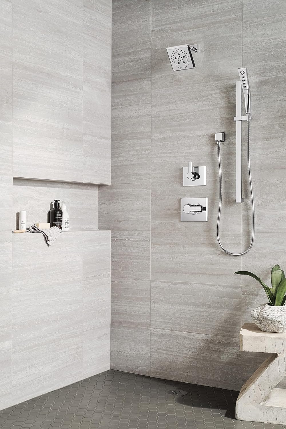 Delta Faucet Sistema de ducha cromado pivotal de 3 ajustes, incluye cabezal de ducha cromado, barra deslizante, mango de ducha, desviador de ducha y