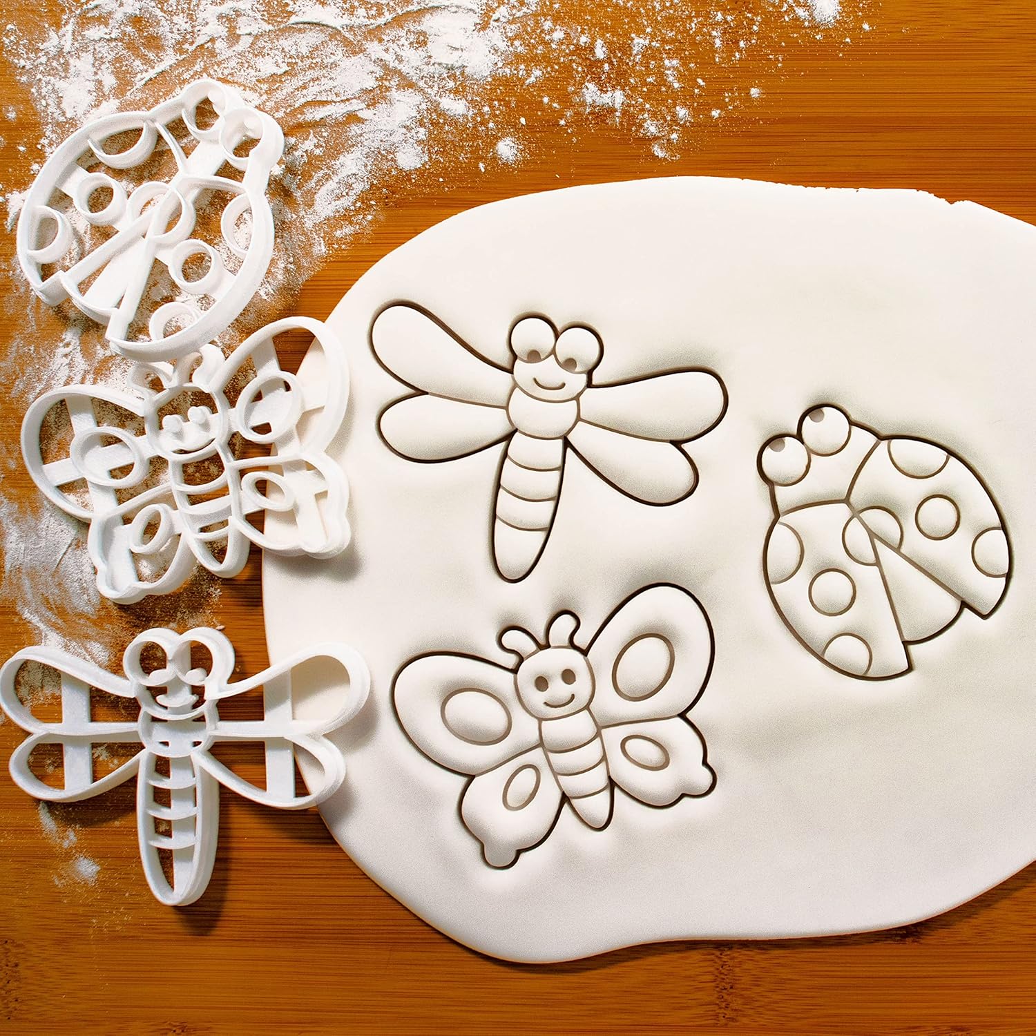 Juego de 3 cortadores de galletas de insectos (diseños mariquita, libélula y mariposa), 3 piezas – Bakerlogy