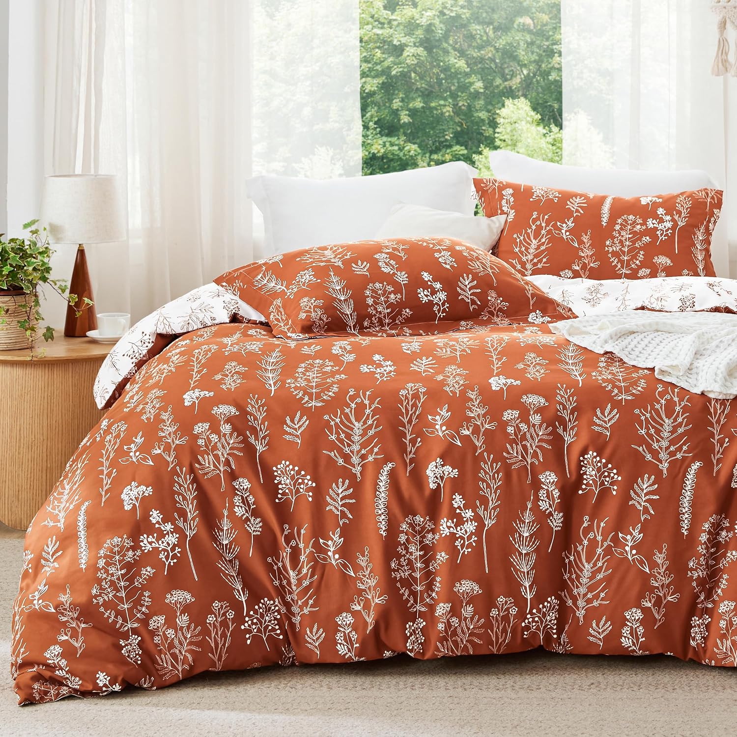 Bedsure Juego de edredón tamaño matrimonial, edredón terracota, bonitos juegos de edredón floral, 3 piezas, 1 edredón reversible suave con flores