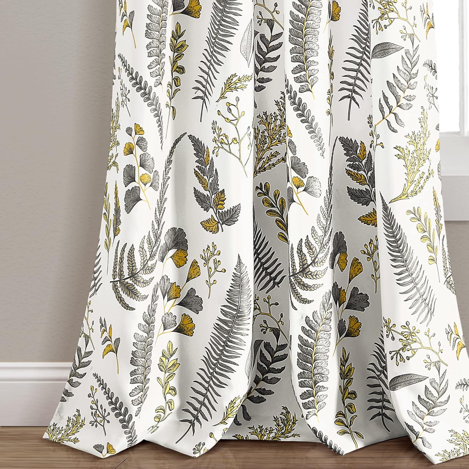 Lush Decor Devonia Allover – Par de paneles de cortinas para ventana con filtro de luz, 52 pulgadas de ancho x 84 pulgadas de largo, color amarillo