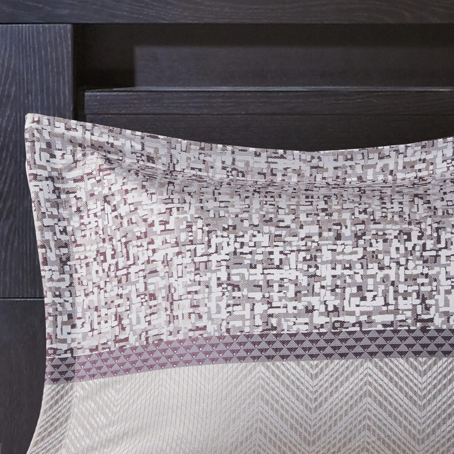 Madison Park Juego de edredón de lujo, diseño tradicional de jacquard, ropa de cama alternativa para todas las estaciones, falda de cama a juego,
