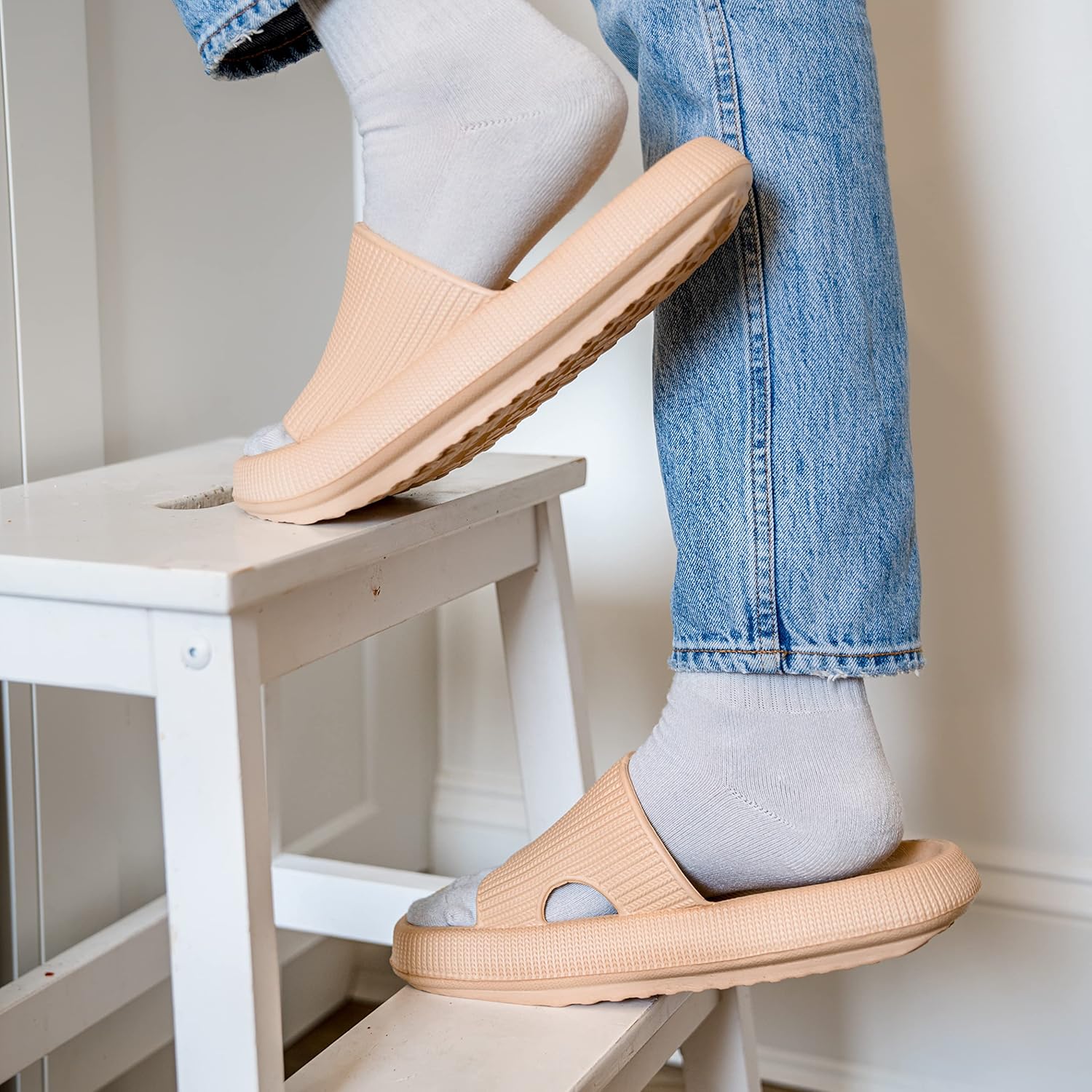 Pillow Slides para mujeres y hombres  Las pantuflas ergonómicas oficiales  Fascitis plantar  Alivio del dolor de pies  Cómodas y versátiles  Ligeras