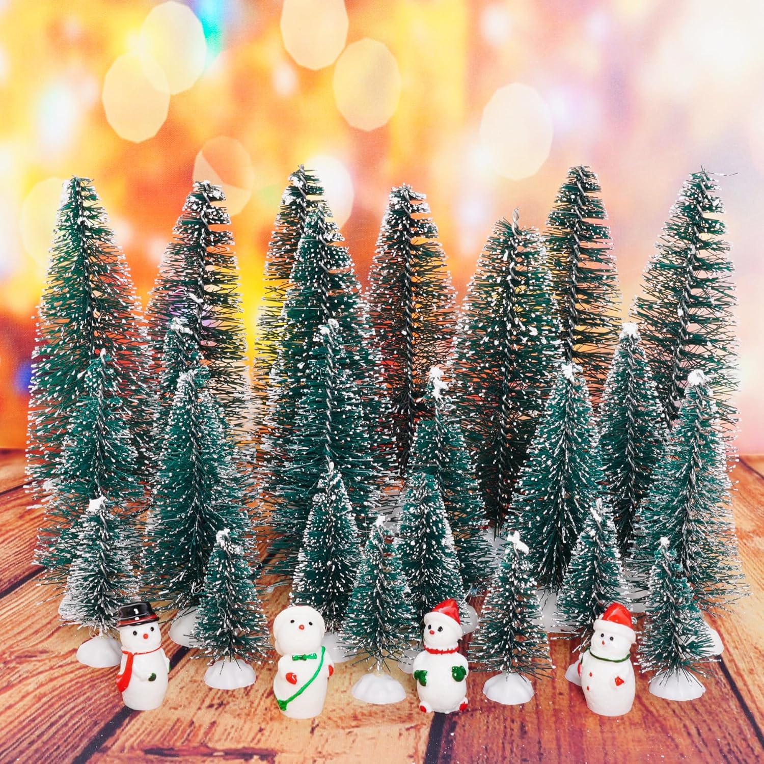 40 piezas de mini árboles de Navidad, cepillo, árboles de sisal, mini pinos con base de madera, cepillo para botella, árboles de Navidad y figuras
