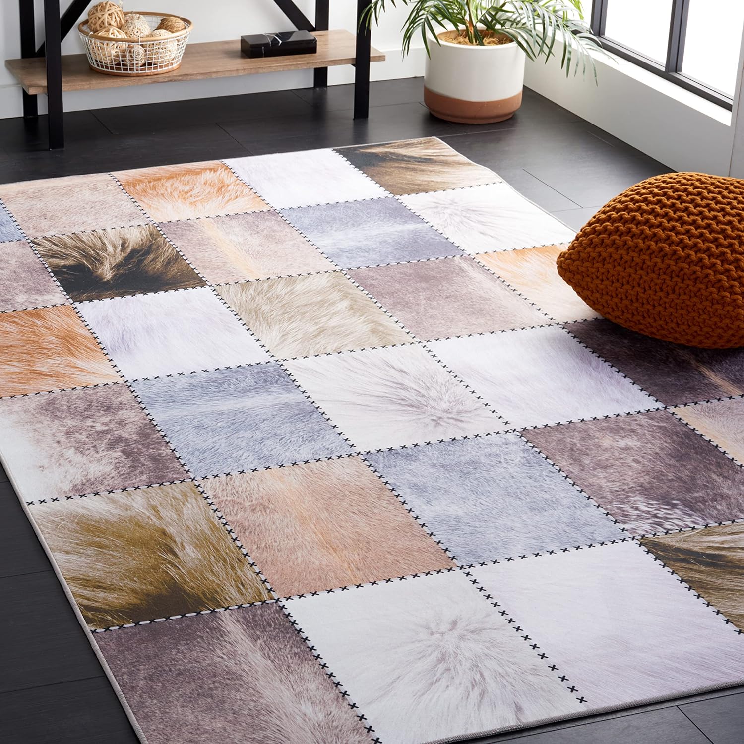Safavieh Alfombra de área de la colección Faux Hide – 8 x 10 pies, diseño de retazos, no desprende pelusa y de fácil cuidado, lavable a máquina,