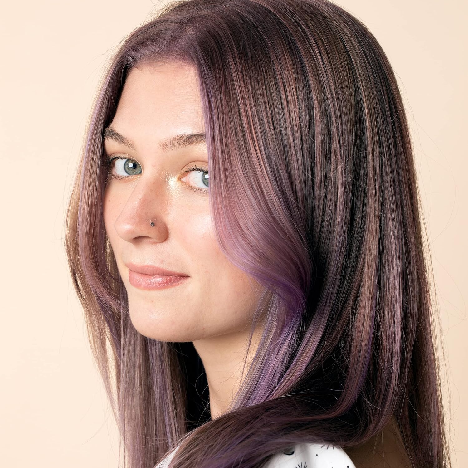 OVERTONE Haircare Daily Conditioner – Acondicionador semipermanente para el cabello de 8 onzas con manteca de karité y aceite de coco, evita la