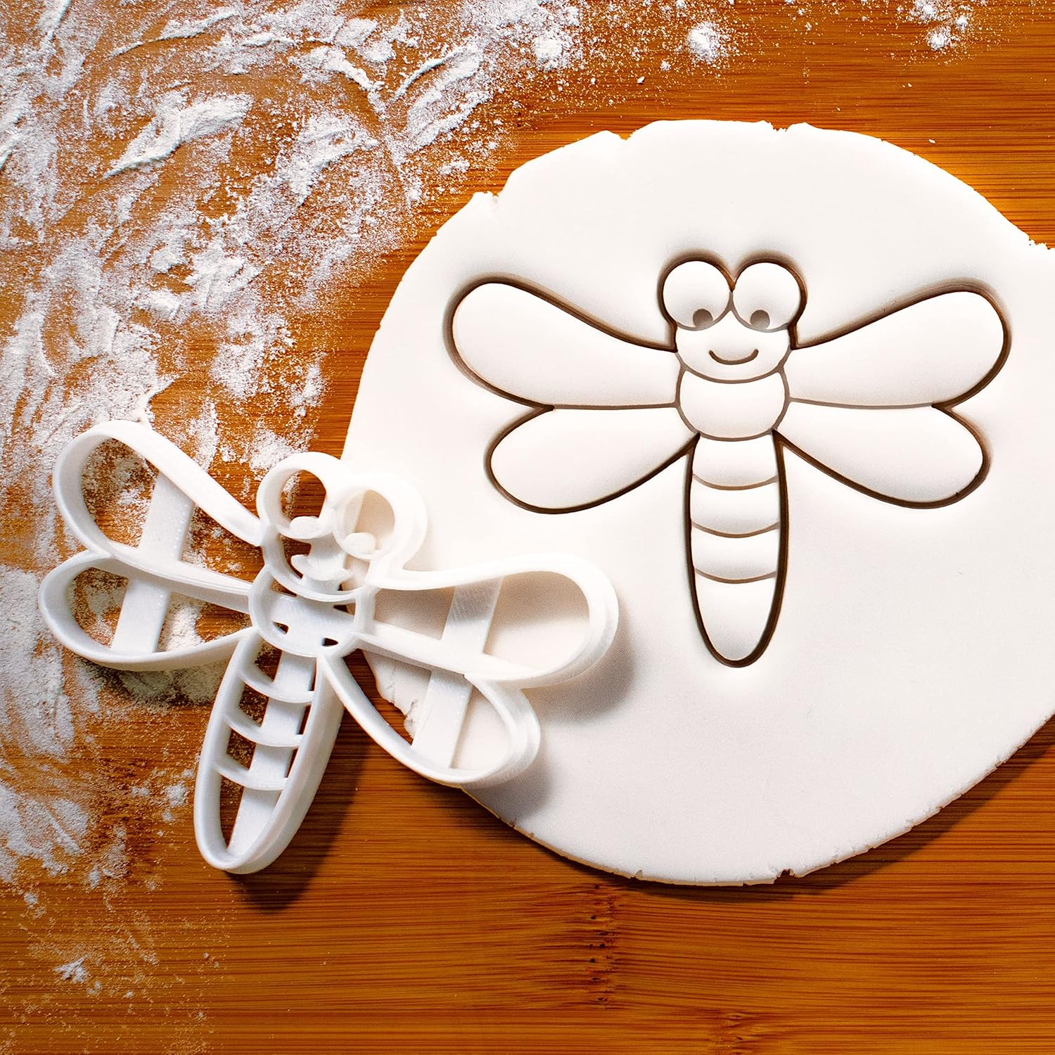 Juego de 3 cortadores de galletas de insectos (diseños mariquita, libélula y mariposa), 3 piezas – Bakerlogy