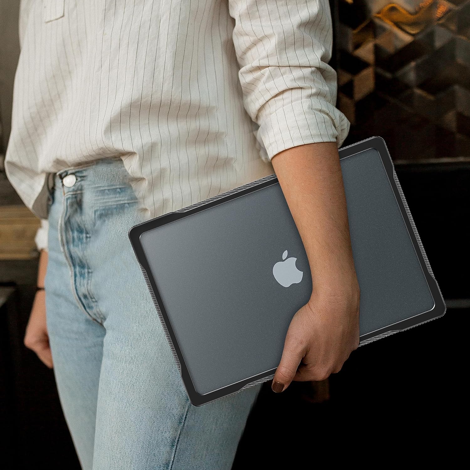 Batianda Funda de protección definitiva para MacBook Pro 14 2021 2023 modelo A2442A2779, bordes de fibra de carbono mate, a prueba de golpes,