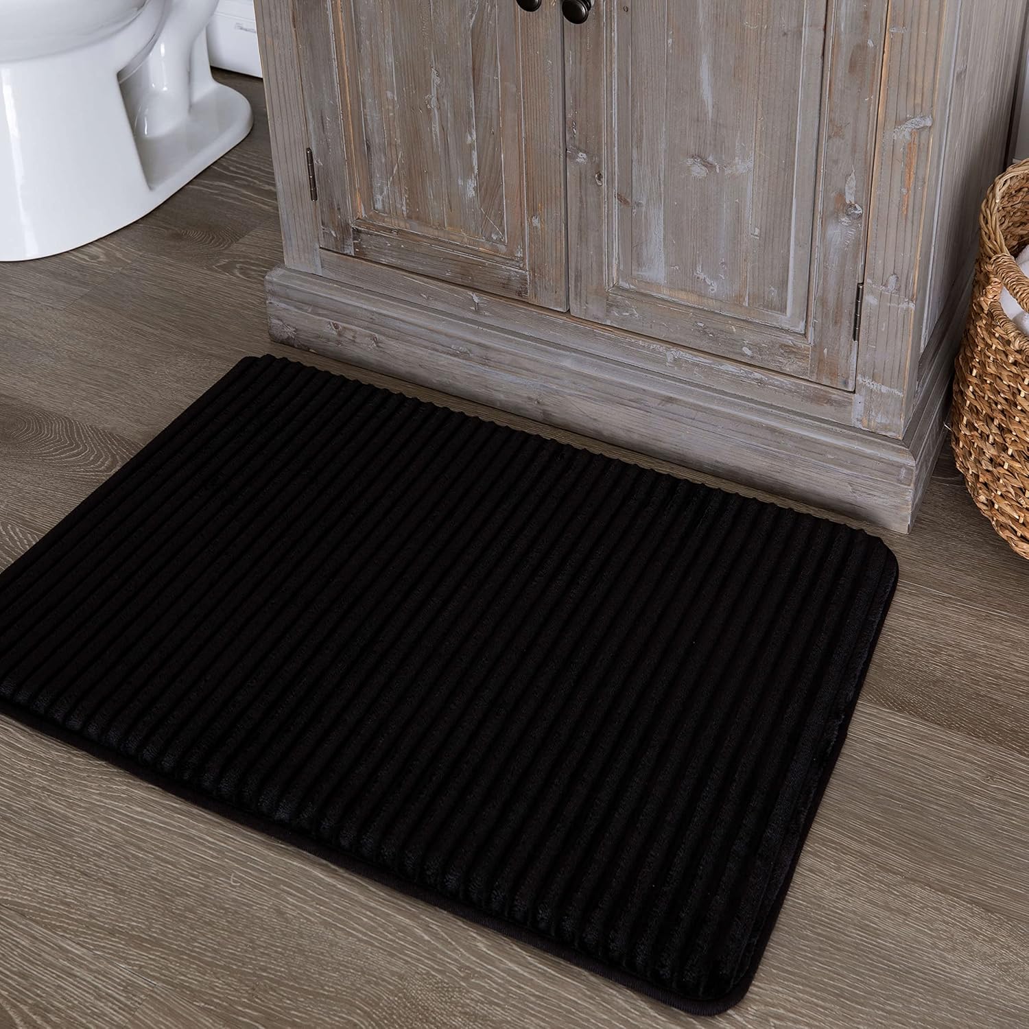 Mohawk Home Augusta – Tapete de baño de 17 x 24 pulgadas, color negro, lavable a máquina, antideslizante
