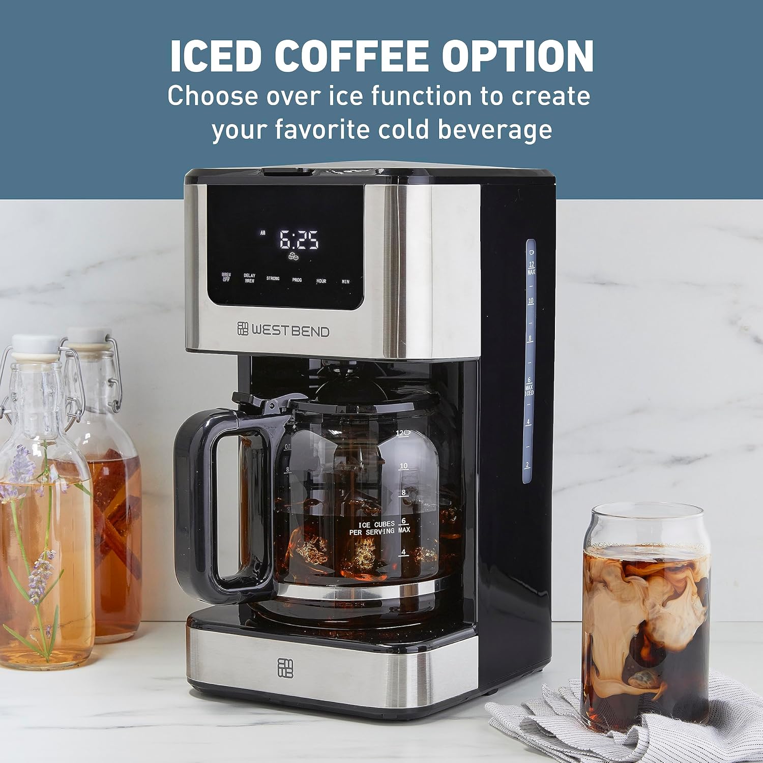 West Bend Cafetera de goteo que prepara caliente o helado, programable con selector de fuerza de preparación y apagado automático y 6 funciones con
