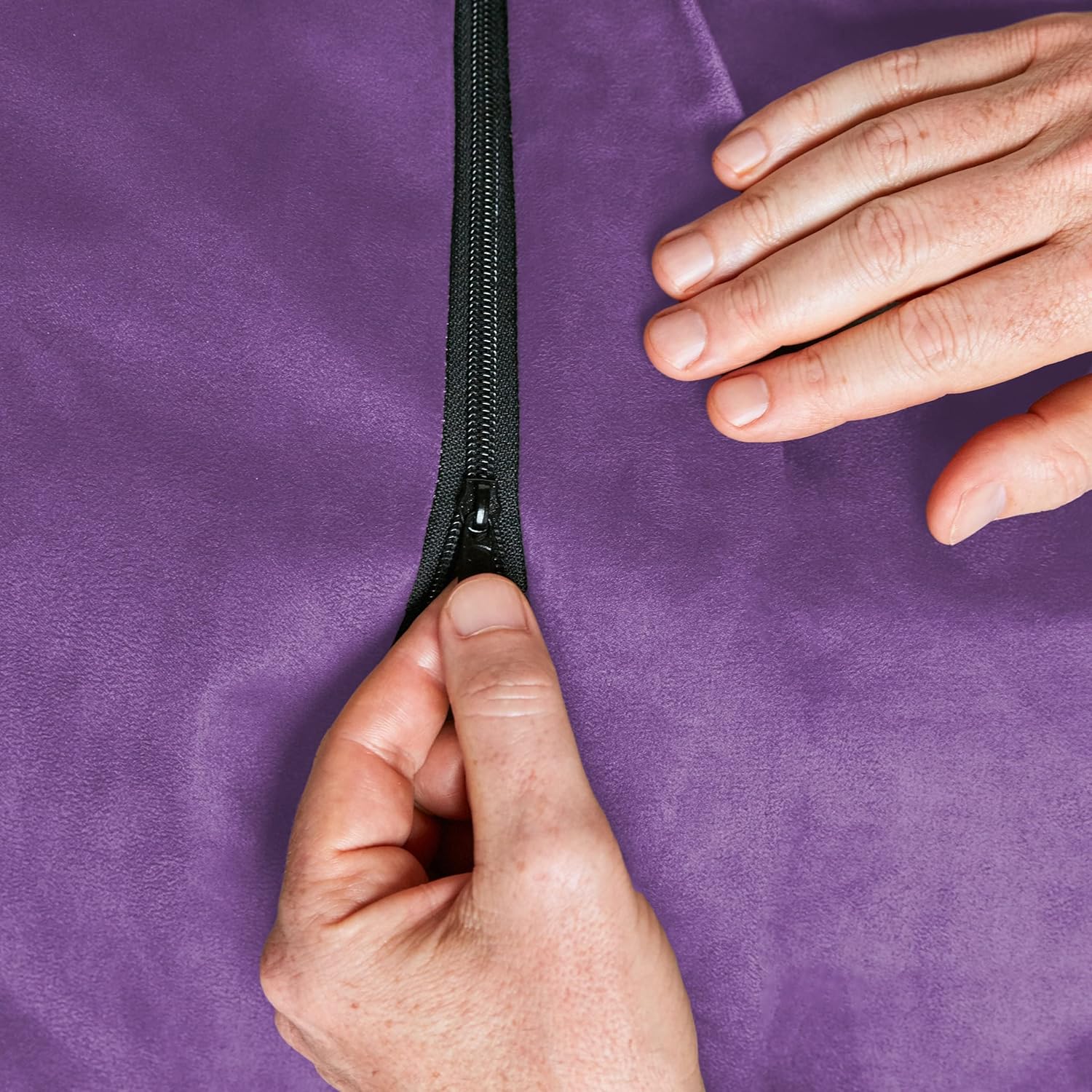 Lumaland – Puf de lujo con funda de microgamuza en diferentes tamaños y colores, lavable a máquina, sirve como sofá grande y sofá cama gigante para