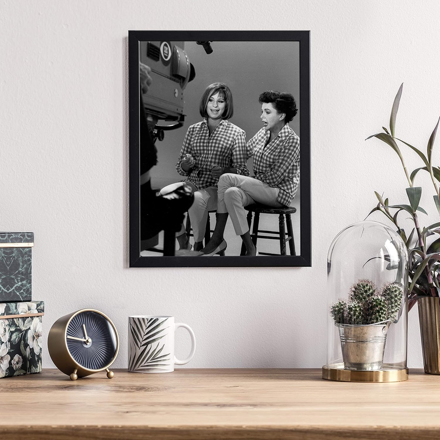 Barbra Streisand y Judy Garland en un televisor Foto Print (8 x 10)