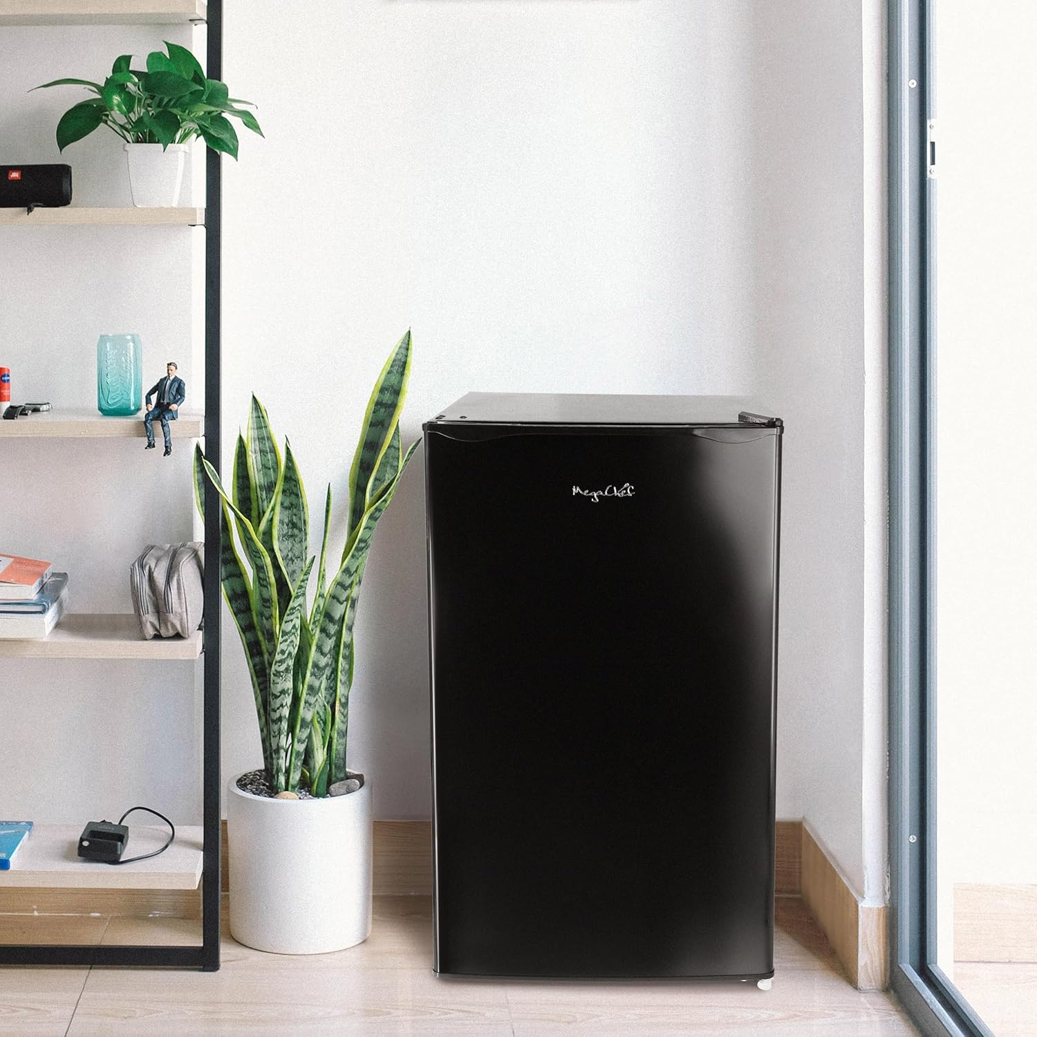 Megachef Refrigerador de 3.2 pies cúbicos (negro)