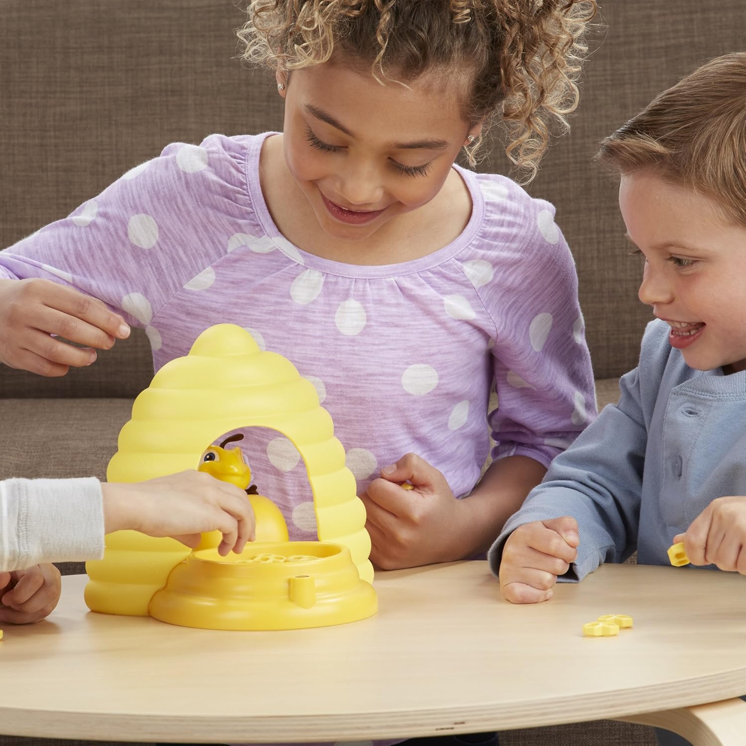 Hasbro Gaming Beehive Surprise Juego de mesa