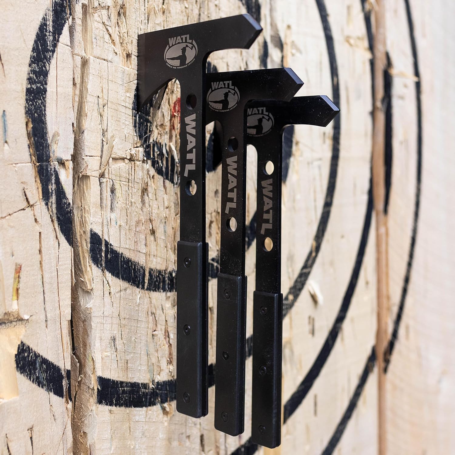 El nuevo y mejorado juego de lanzar Hawk de WATL Competition World Axe Throwing League Tomahawks con funda de nailon para lanzar hacha y asas