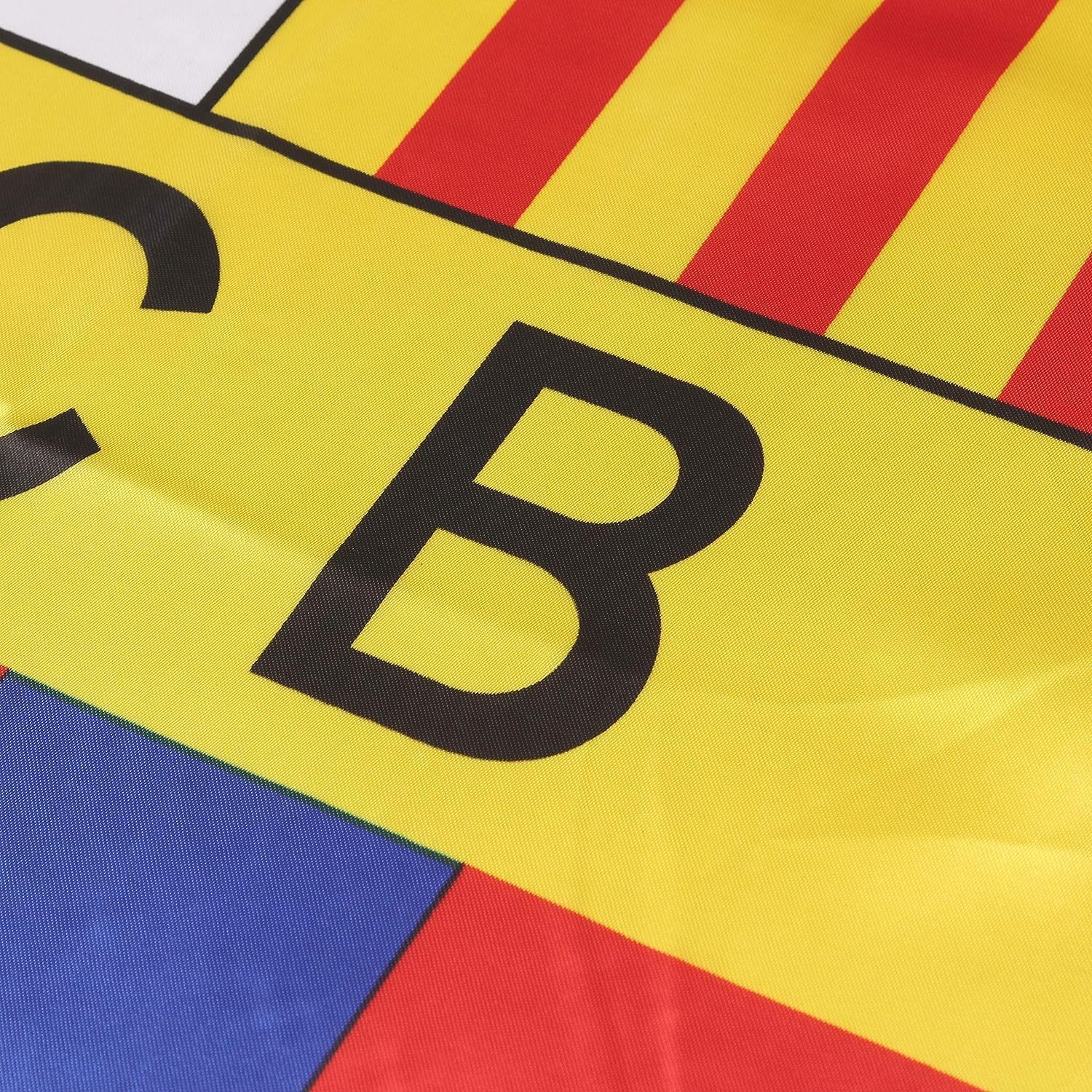 Bandera de equipo de pelota de fútbol de 3 x 5 pies para fanáticos del fútbol con 2 ojales de latón, colores vivos, poliéster satinado para