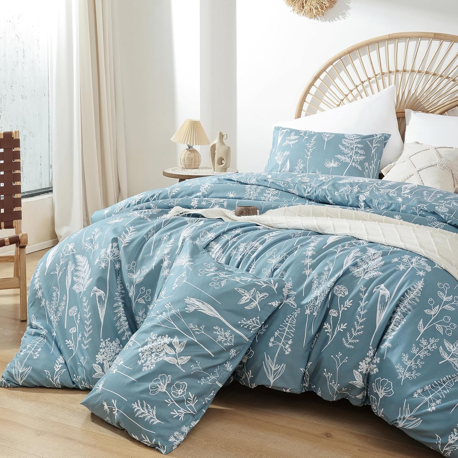 JANZAA Funda de edredón tamaño Queen, color azul mineral, bohemio, con patrones florales blancos, ropa de cama botánica, funda de cama de microfibra