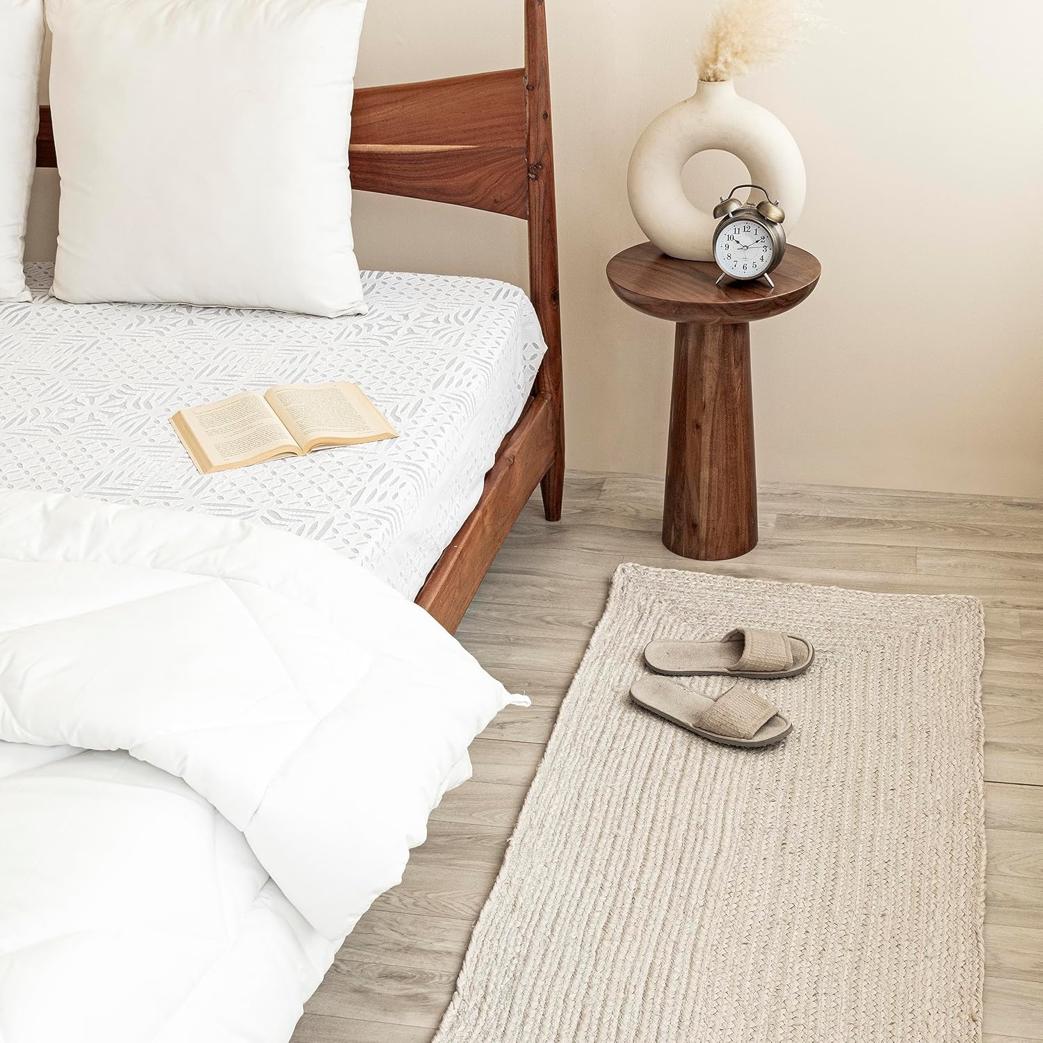 HOMEMONDE Alfombra trenzada a mano color blanco hueso, alfombra de 2 x 8 pies para entrada, dormitorio y sala de estar