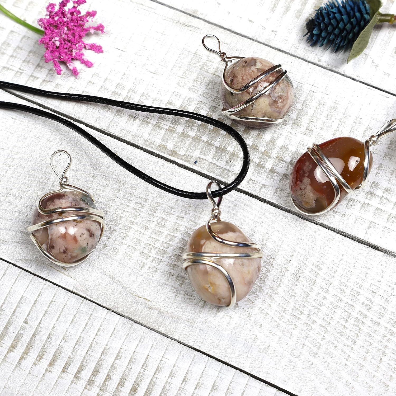Collar de cristal de ágata de flores, colgante envuelto en alambre de ágata de flor de cerezo. Cristal curativo para calma, estabilidad y