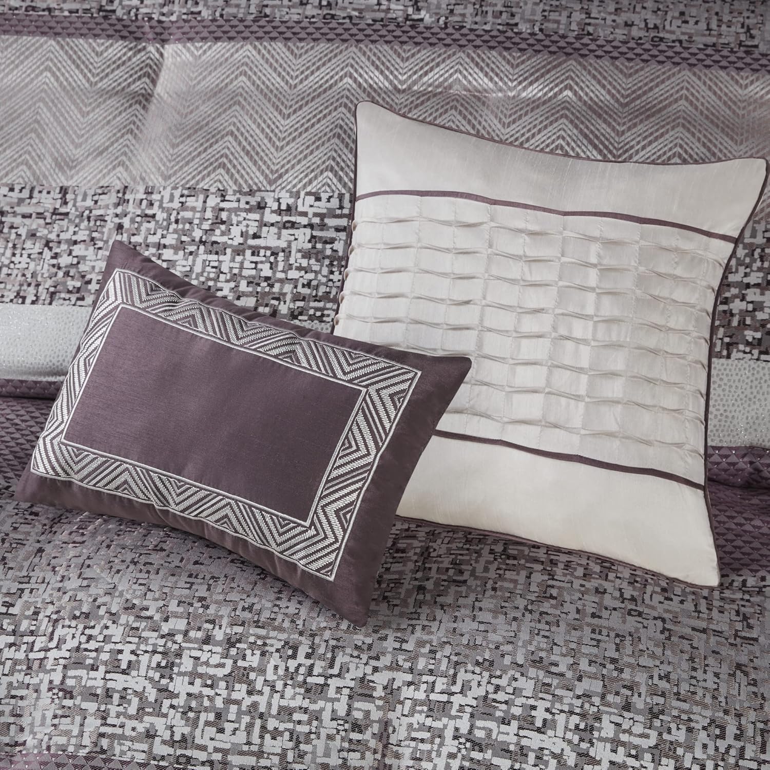 Madison Park Juego de edredón de lujo, diseño tradicional de jacquard, ropa de cama alternativa para todas las estaciones, falda de cama a juego,