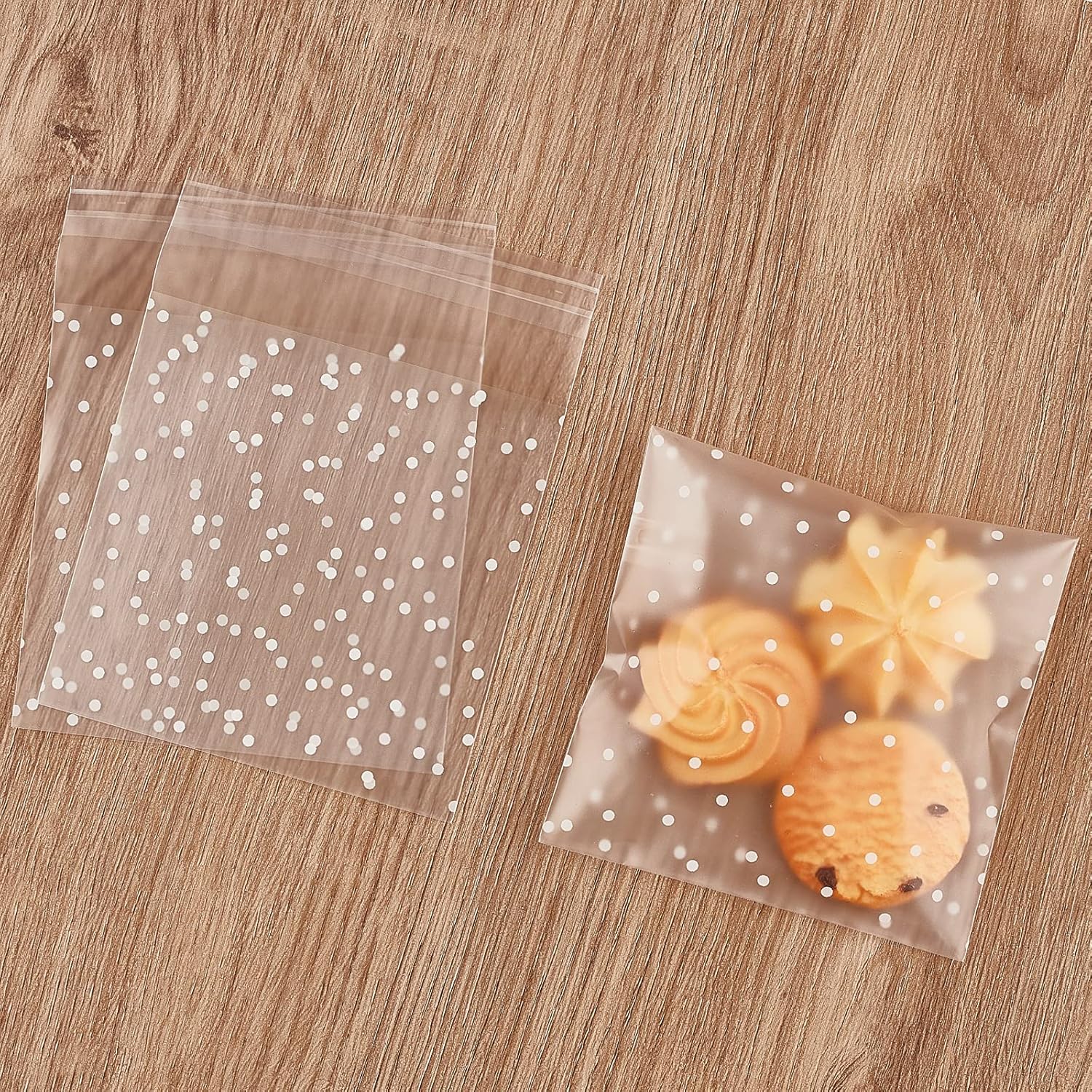 300 bolsas de galletas autoadhesivas de plástico transparente de celofán para dulces de pastelería, regalos de fiesta de Navidad, regalos (lunares