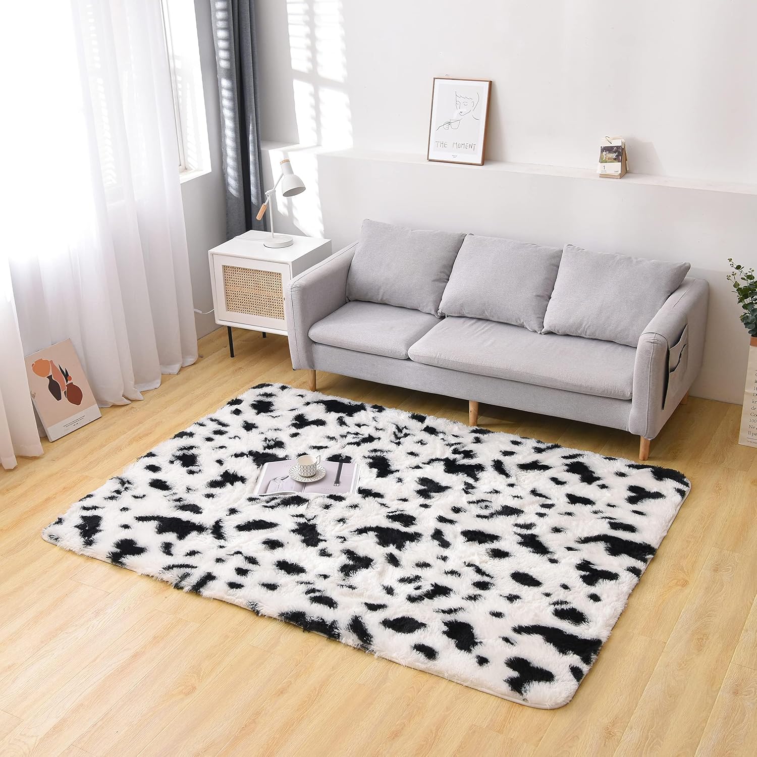 Meeting Story Alfombra con estampado de vaca, alfombra de piel de vaca sintética, con estampado de animales, esponjosa, mullida y mullida para sala