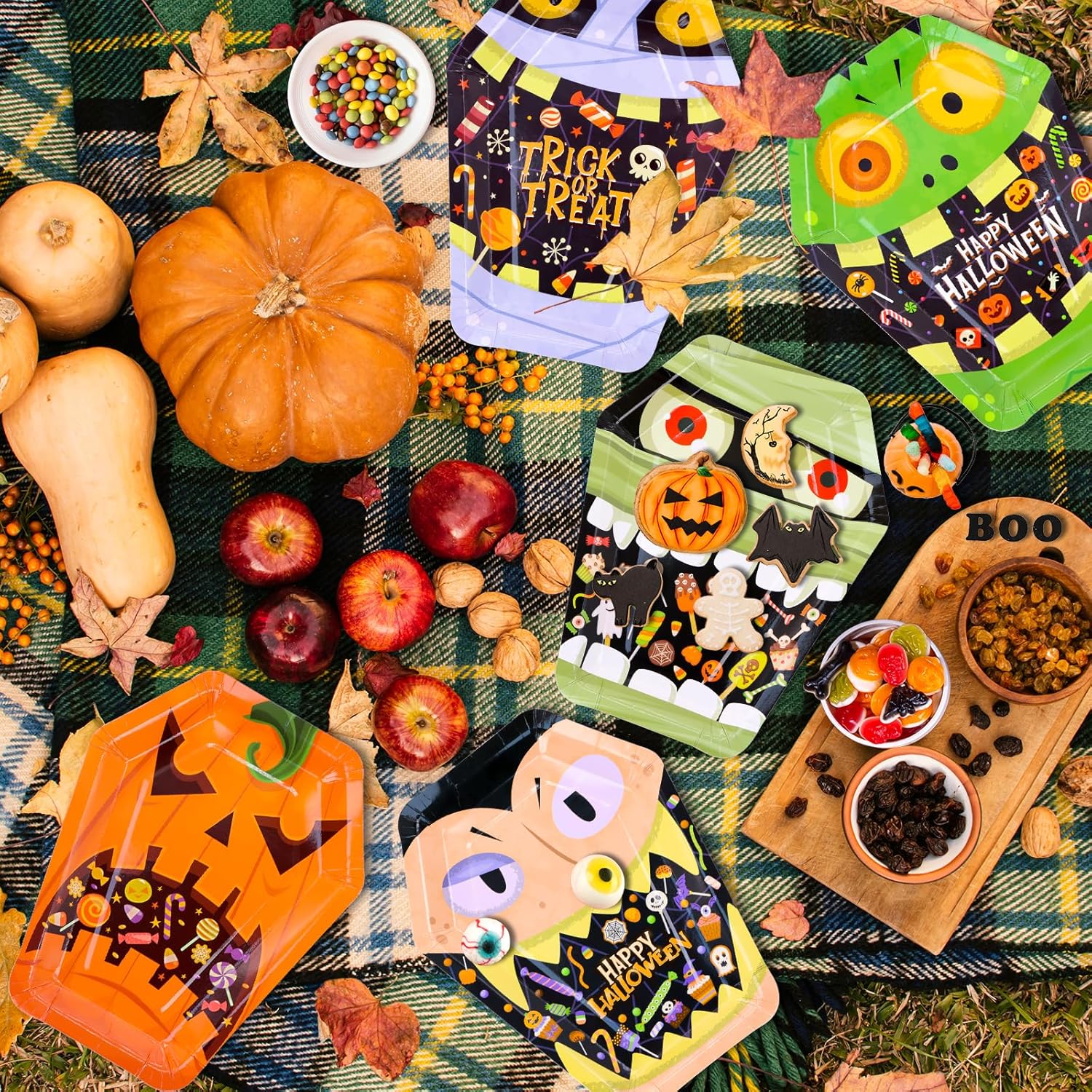 Platos de papel desechables de Halloween, 80 platos llanos de ataúd de 10 x 8 pulgadas, suministros de fiesta de comida de Halloween, 5 patines para