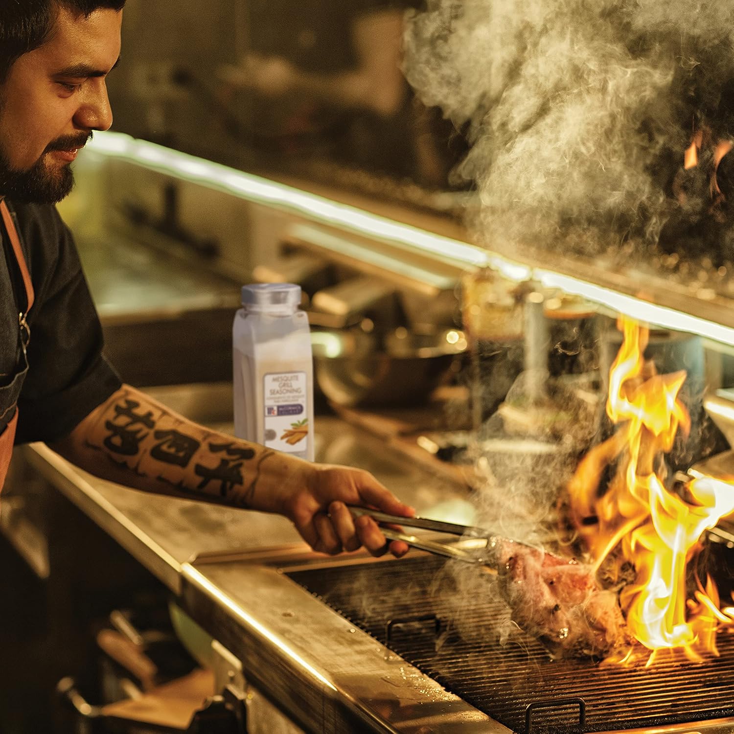 McCormick Culinary Mesquite – Condimento para parrilla, 22 onzas, un recipiente de 22 onzas de condimento para barbacoa para sabor ahumado lento