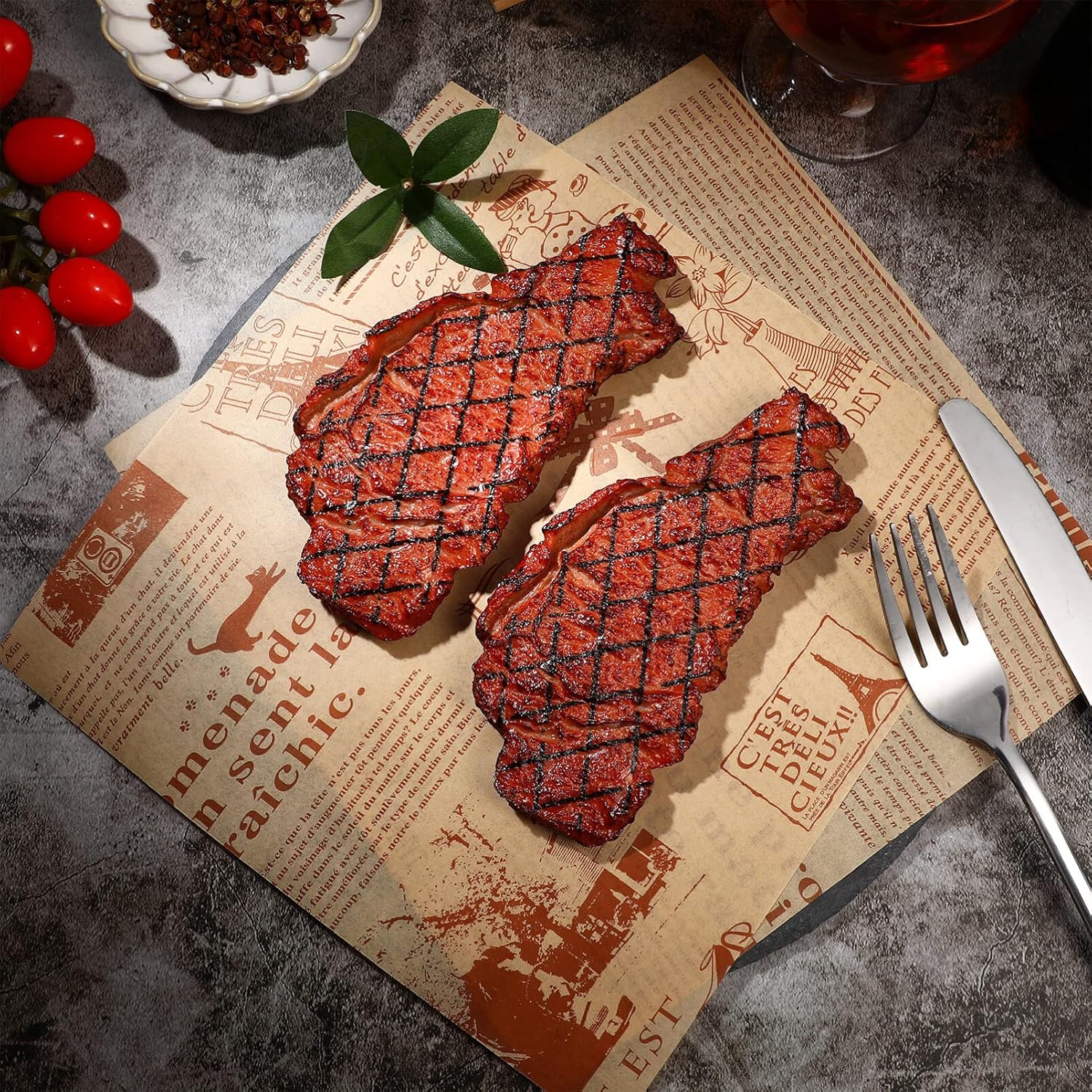 DOITOOL 2 piezas de comida de juego, filete falso artificial, filete de simulación de alimentos, modelo realista de carne asada cocida, filete de